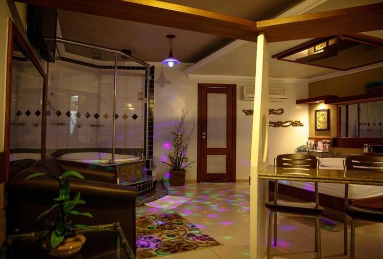 Bali Motel (Adults Only) ฟอร์ตาเลซา ภายนอก รูปภาพ