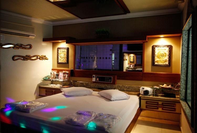 Bali Motel (Adults Only) ฟอร์ตาเลซา ภายนอก รูปภาพ