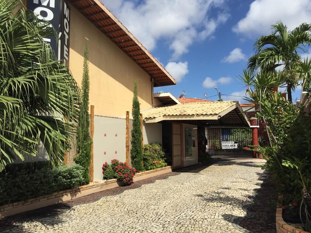 Bali Motel (Adults Only) ฟอร์ตาเลซา ภายนอก รูปภาพ